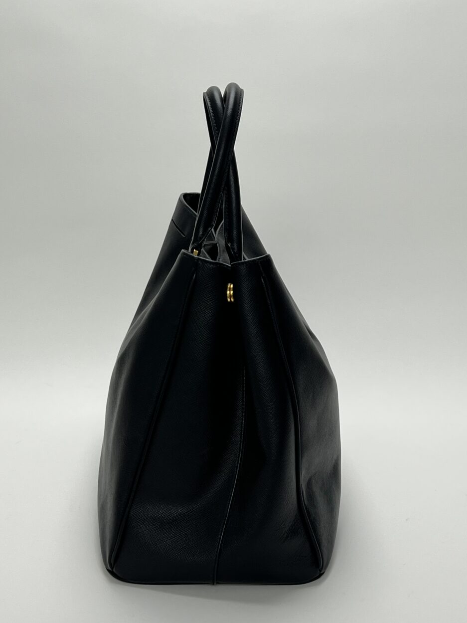 lato sinistro Prada Galleria Saffiano Nera Vintage