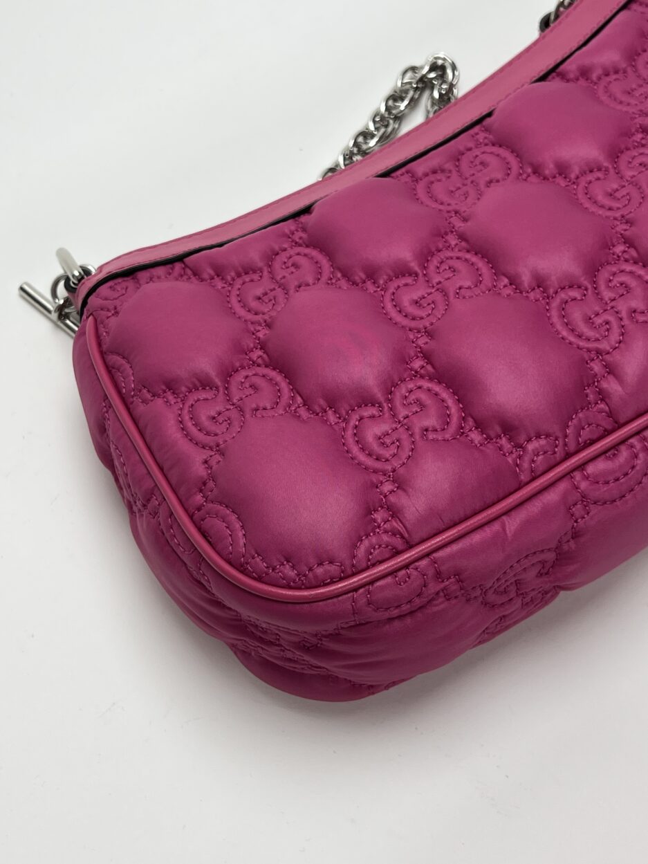 angolo 3 Gucci GG Matelassé Nylon Fucsia