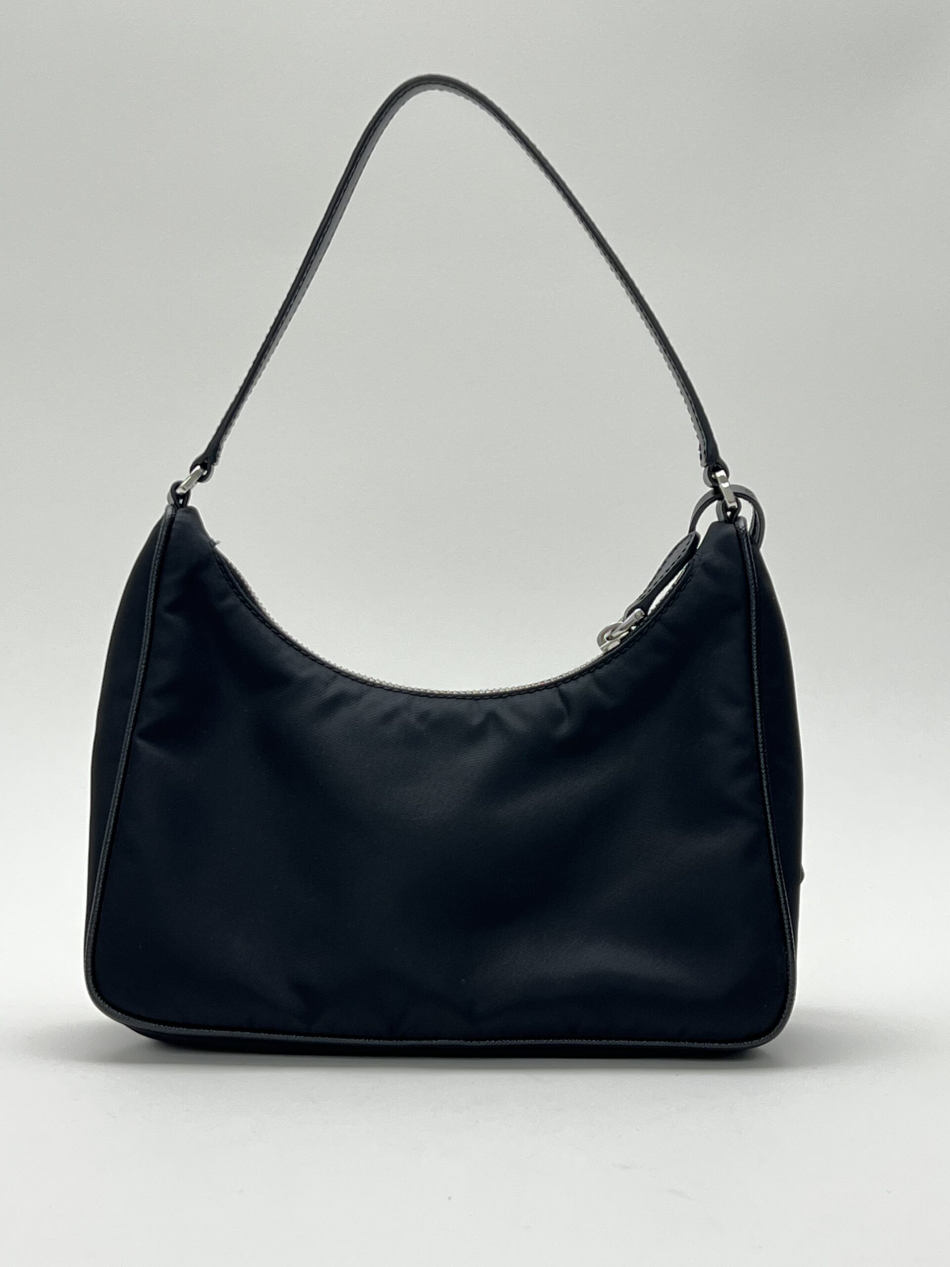 IMG_9065 retro tessuto Prada Re-Edition 2005 nylon nero