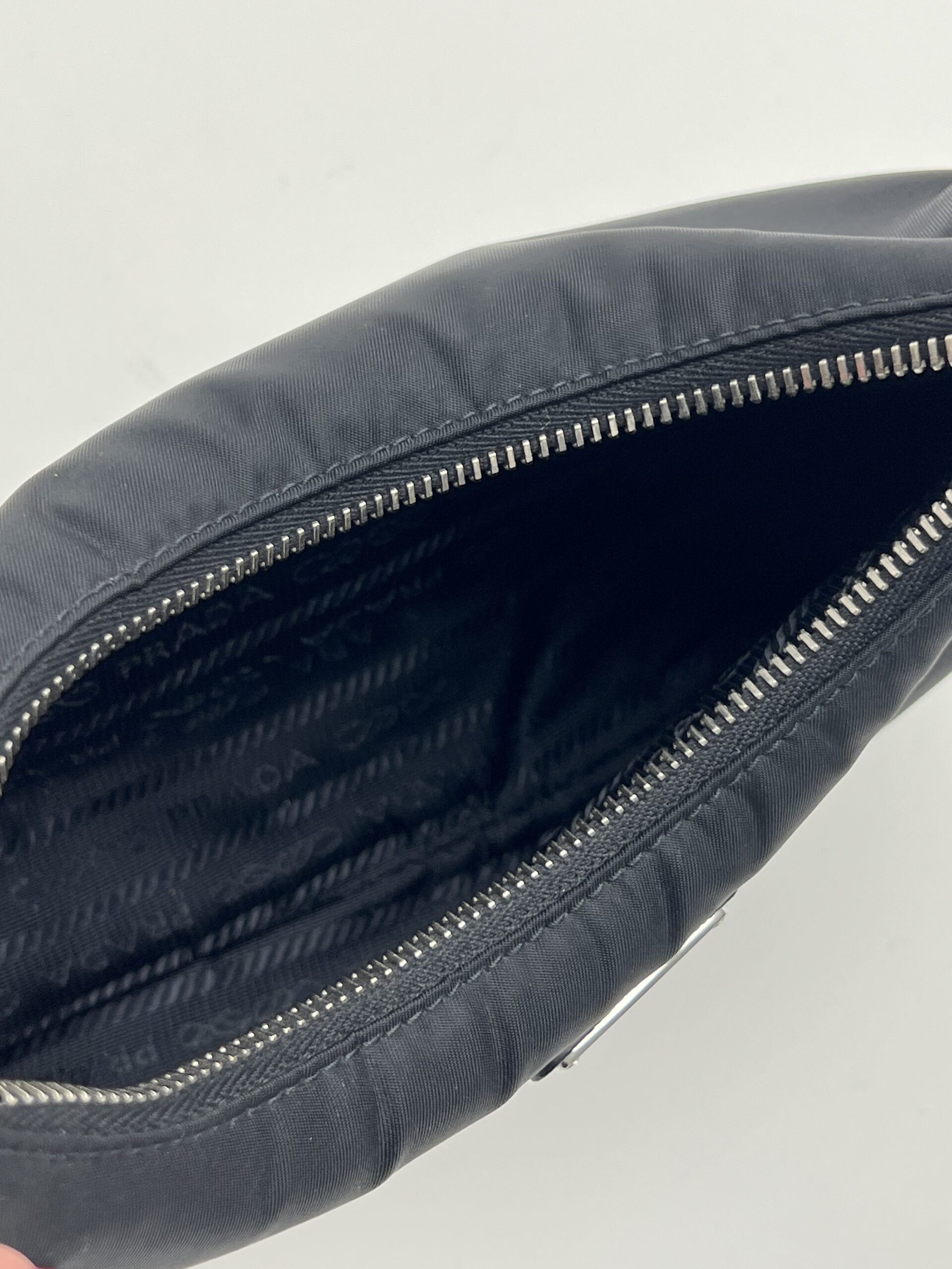 IMG_9089 interno Prada Re-Edition 2005 nylon nero