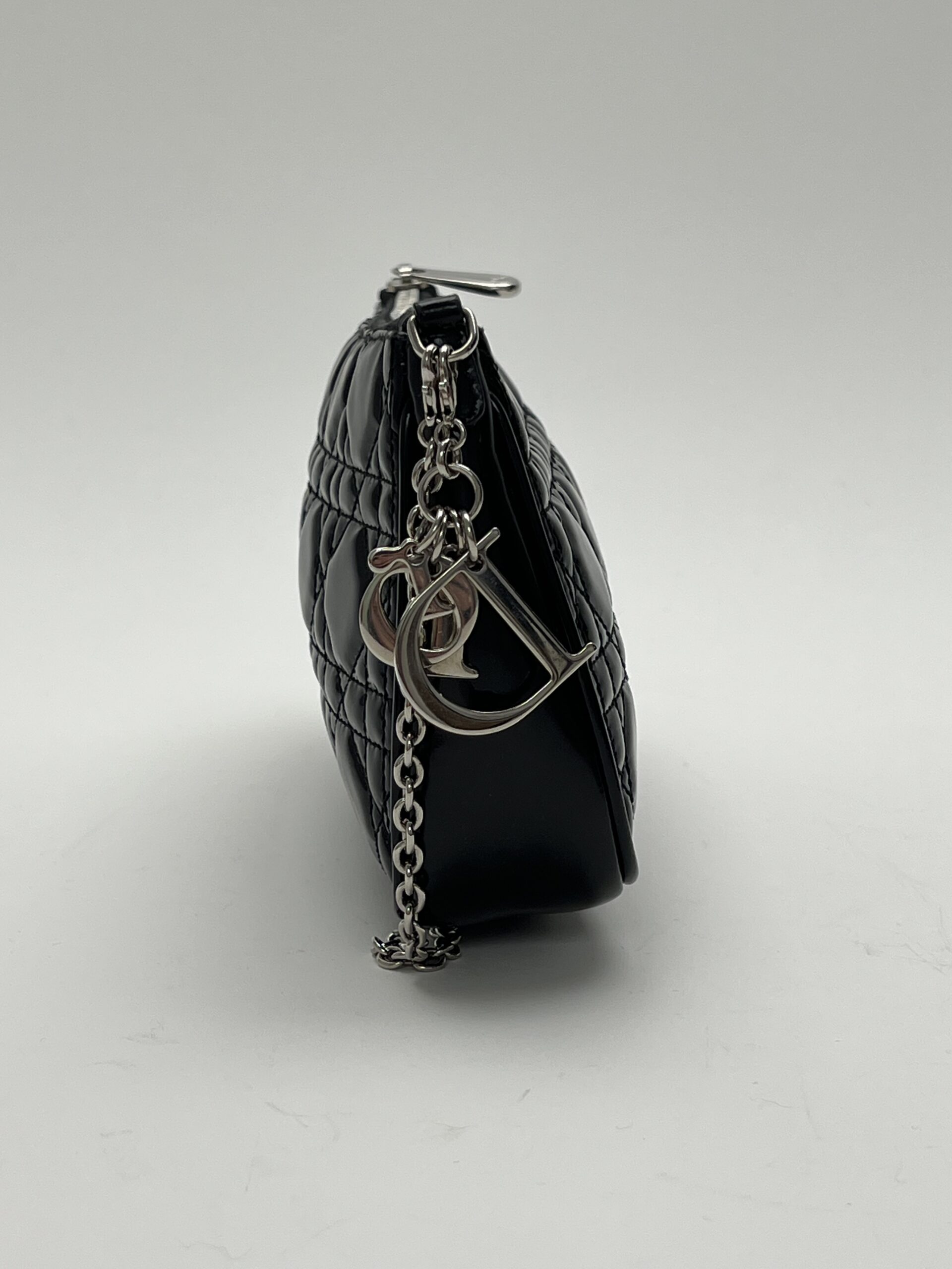 IMG_3309 dettaglio laterale destro Dior Lady Dior Pochette 2009