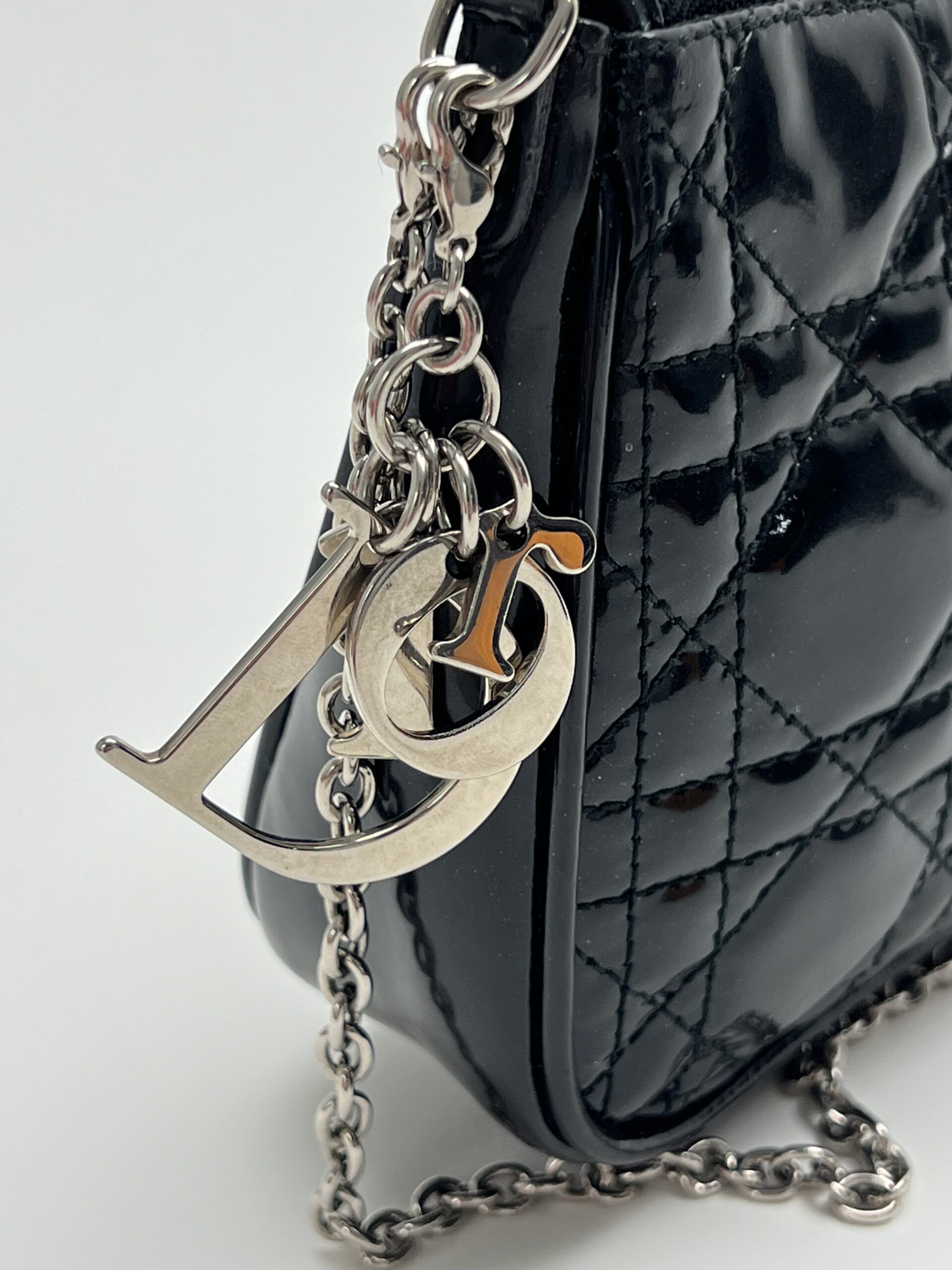 IMG_3311 Dior Lady Dior Pochette 2009 pelle verniciata nera motivo Cannage