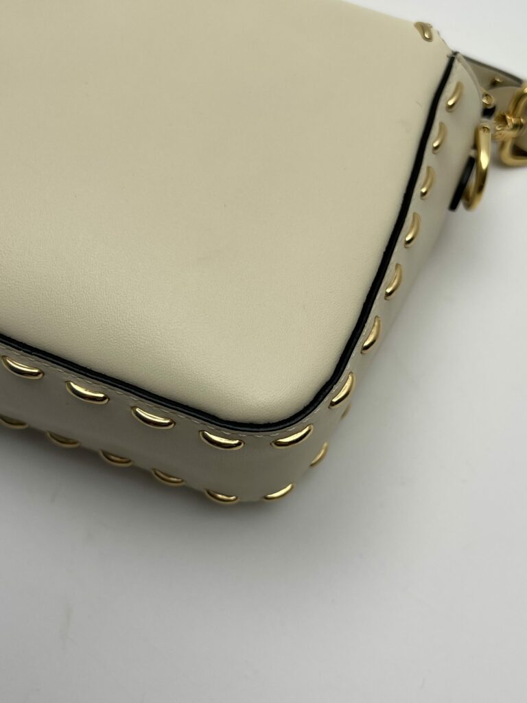 angolo 4 Fendi Baguette pelle burro