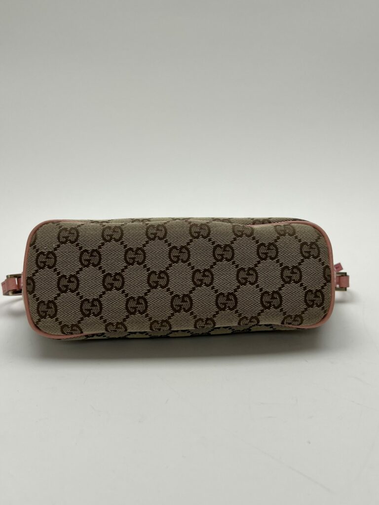 fondo borsa Gucci Pochette GG Supreme Rosa
