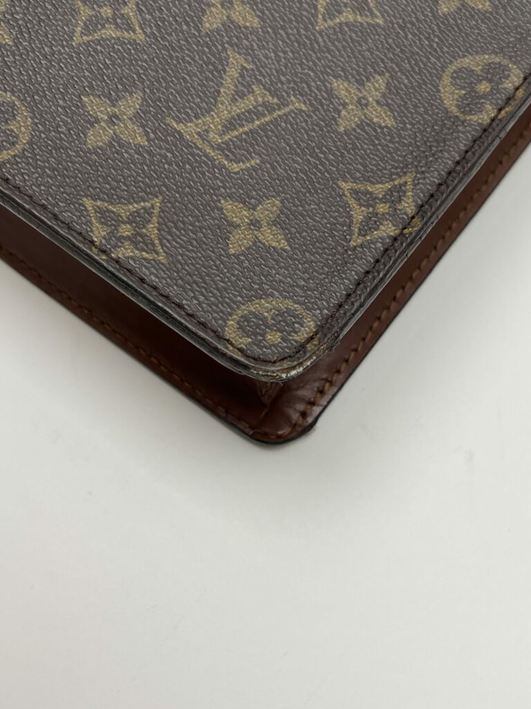 angolo 2 Louis Vuitton Pochette Voyage 1992