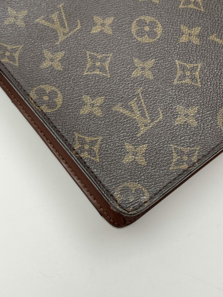 angolo 4 Louis Vuitton Pochette Voyage 1992