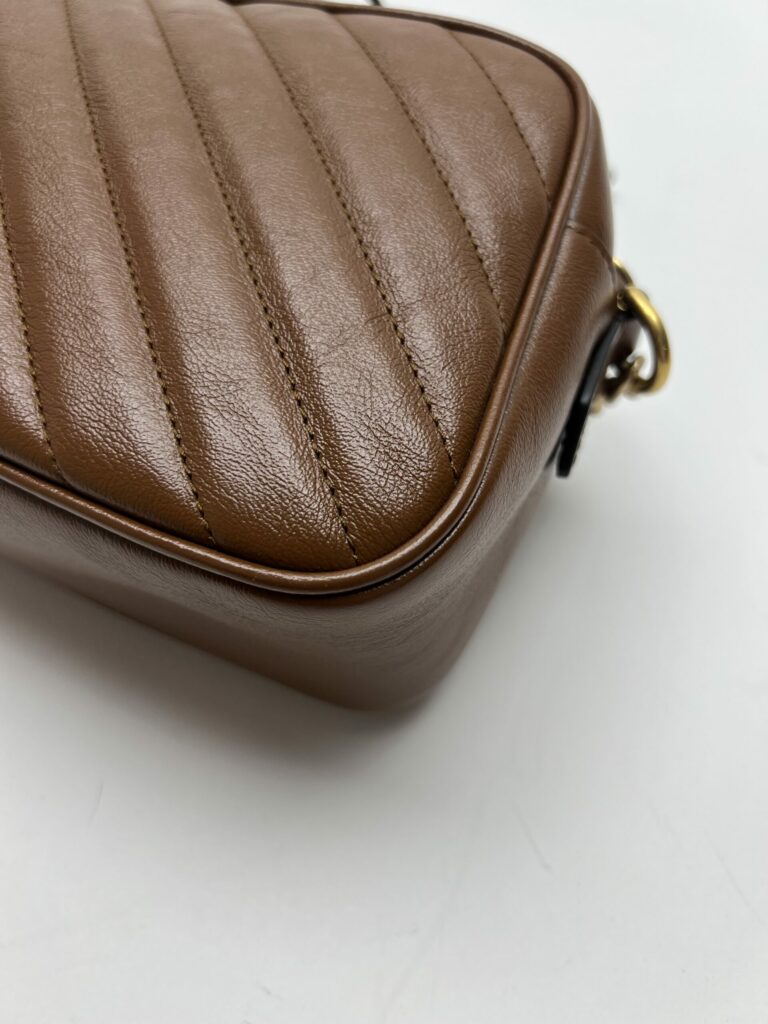 angolo 3 Gucci GG Marmont Camera Bag 2024