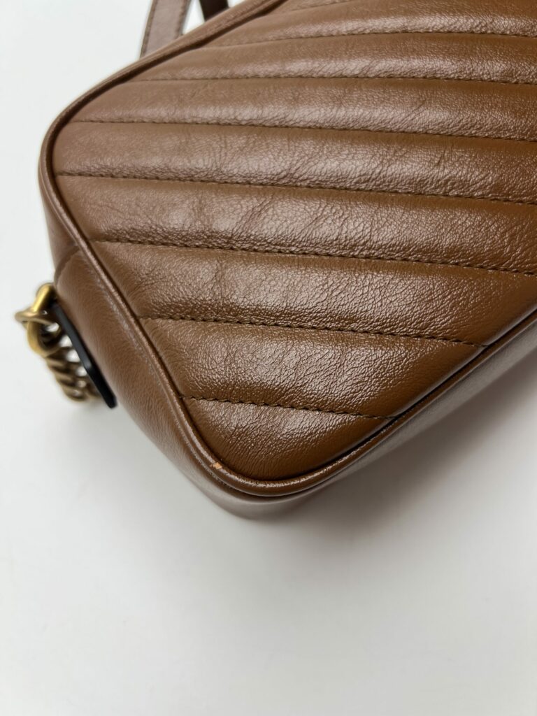 angolo 4 Gucci GG Marmont Camera Bag 2024