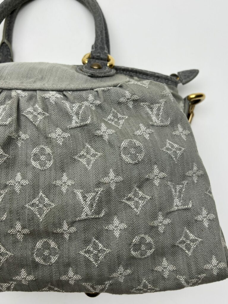 dettaglio tessuto Louis Vuitton Neo Cabby Denim Monogram