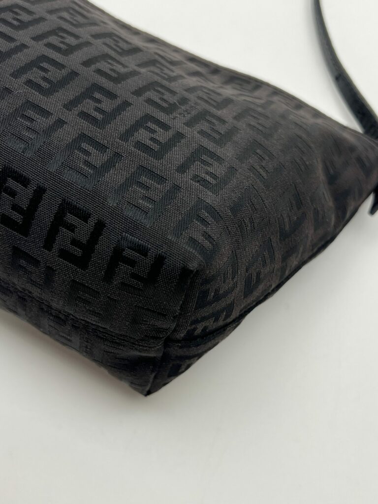 angolo 4 Fendi Pochette Vintage